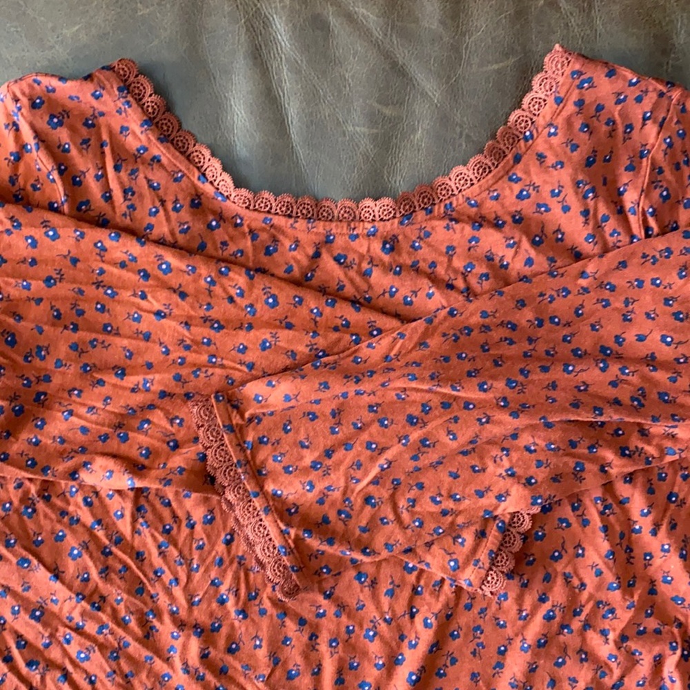Boden Ballet Neck lace trim Tee 14